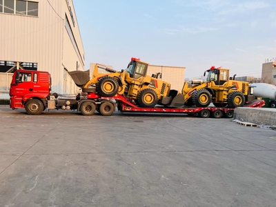 运输装载机